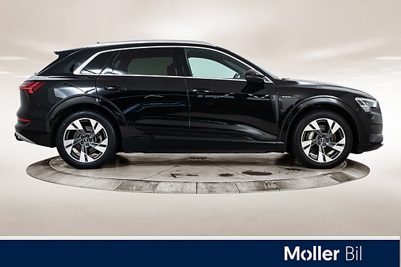 Audi e-tron 6 of 24