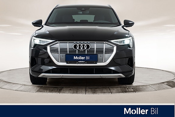 Audi e-tron 8 of 24