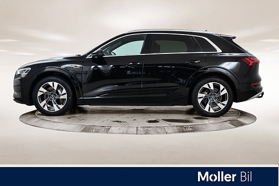 Audi e-tron 2 of 24