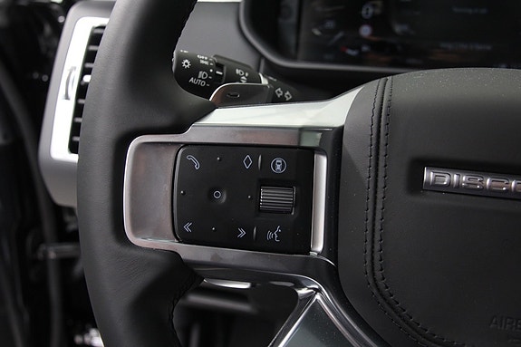 Land Rover Discovery 18 of 27