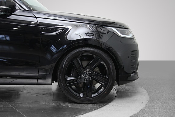 Land Rover Discovery 12 of 27