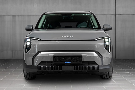 Kia EV3 3 of 30