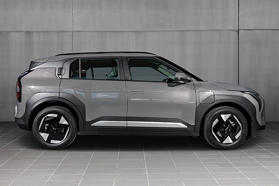 Kia EV3 10 of 30