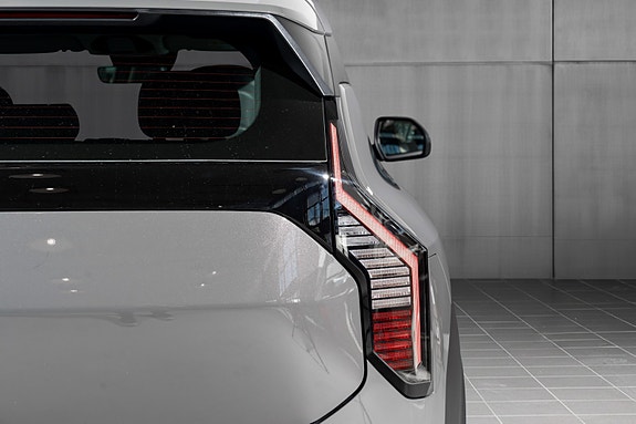 Kia EV3 8 of 30