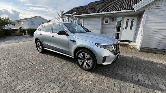 Mercedes-Benz EQC400 9 of 23
