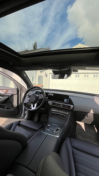 Mercedes-Benz EQC400 20 of 23