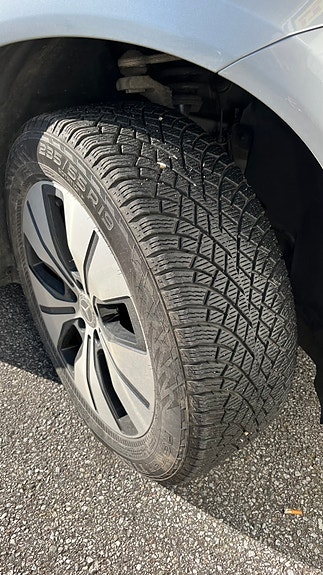 Mercedes-Benz EQC400 6 of 23