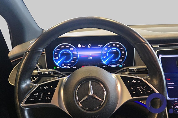 Mercedes-Benz EQE SUV 11 of 30