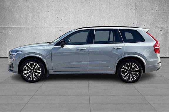 Volvo XC90 12 of 29
