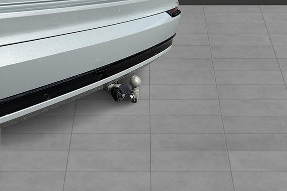 Volvo XC90 26 of 29