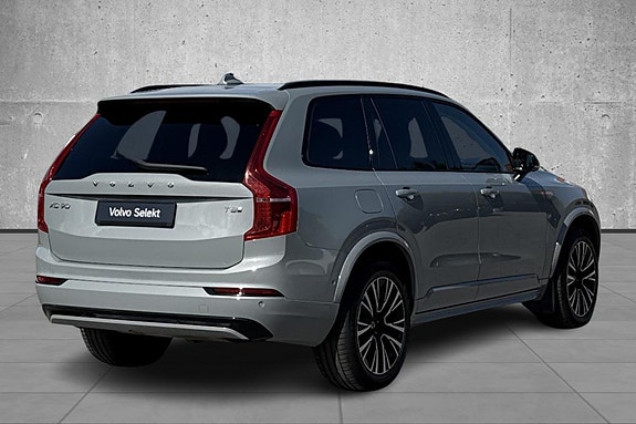 Volvo XC90 7 of 29