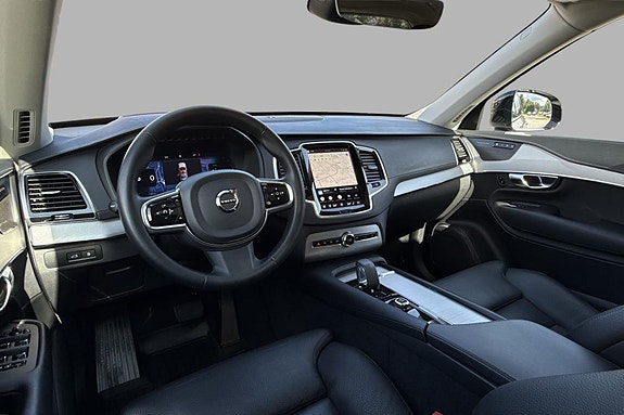 Volvo XC90 13 of 29