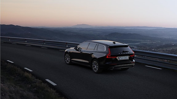 Volvo V60 11 of 30