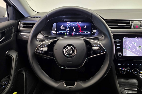 Skoda Superb 24 of 30