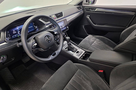 Skoda Superb 15 of 30