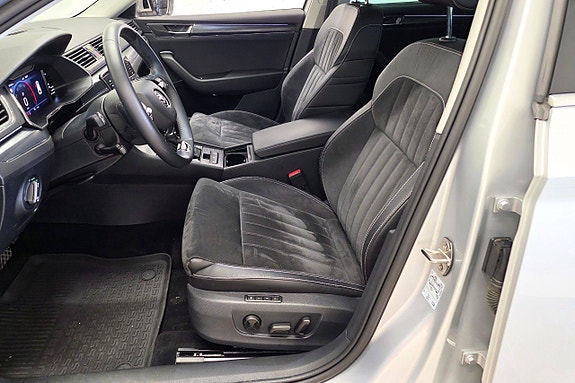 Skoda Superb 14 of 30