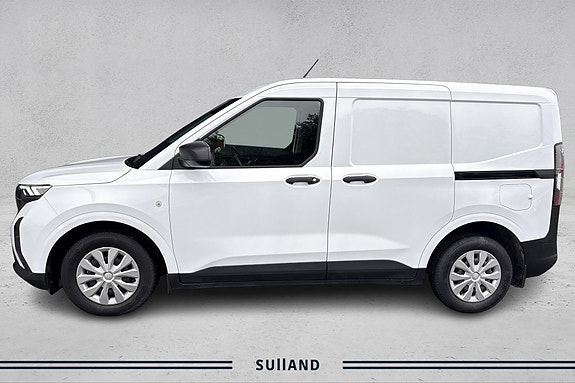 Ford Transit Courier 2 of 19