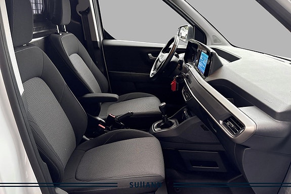 Ford Transit Courier 15 of 19