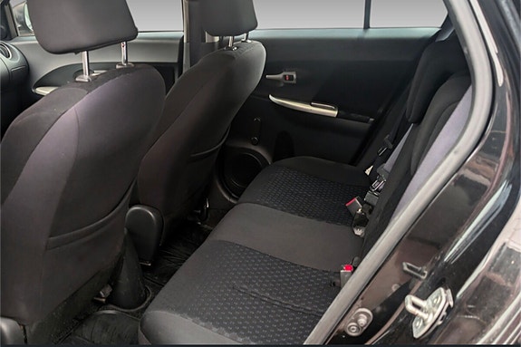 Toyota Urban Cruiser 11 of 18
