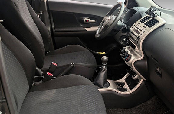 Toyota Urban Cruiser 16 of 18
