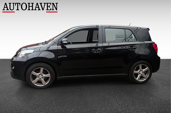 Toyota Urban Cruiser 4 of 18