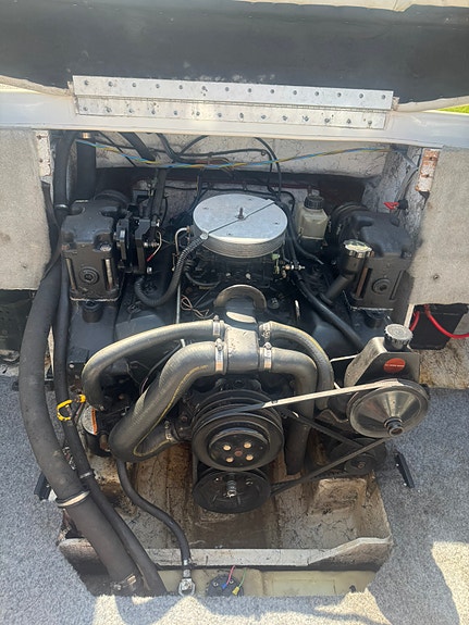 Bayliner 1850 capri Med henger 19 of 21