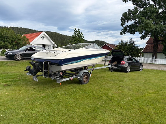 Bayliner 1850 capri Med henger 3 of 21