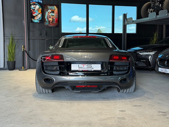 Audi R8 25 of 30