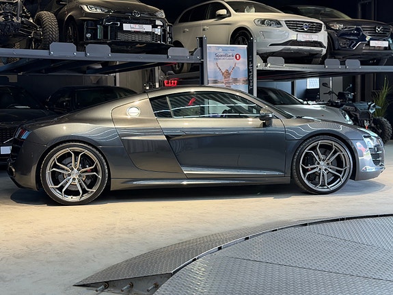 Audi R8 12 of 30