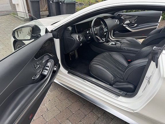 Mercedes-Benz S63 21 of 30