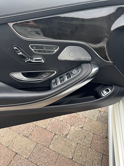 Mercedes-Benz S63 29 of 30