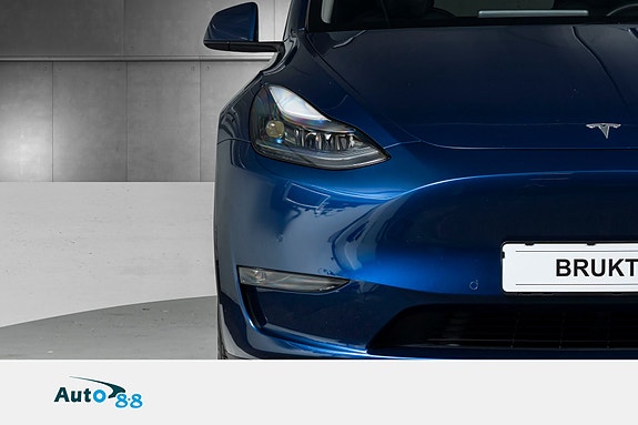 Tesla Model Y 6 of 28