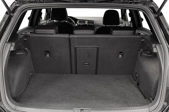 Volkswagen Golf VII 4 of 12
