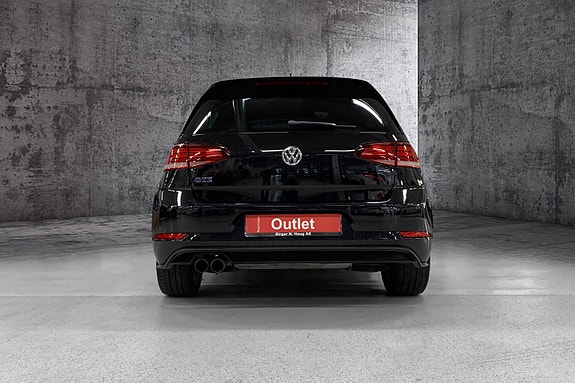 Volkswagen Golf VII 5 of 12
