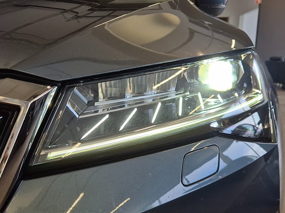 Skoda Superb 9 of 30