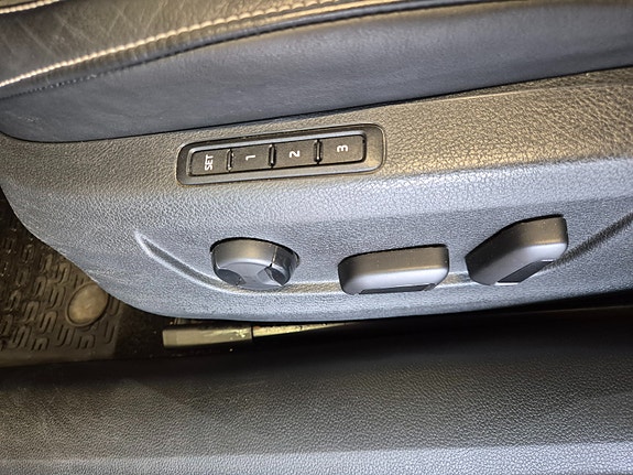 Skoda Superb 24 of 30