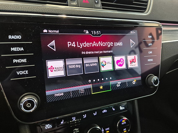 Skoda Superb 19 of 30