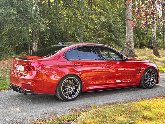 BMW M3 11 of 30