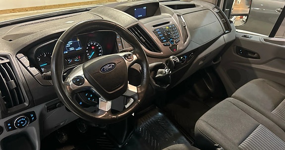 Ford Transit 6 of 30