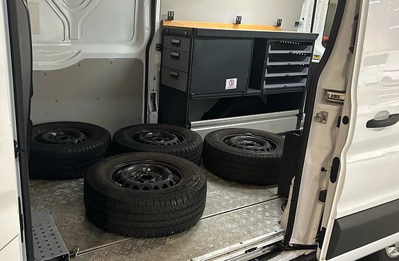 Ford Transit 14 of 30