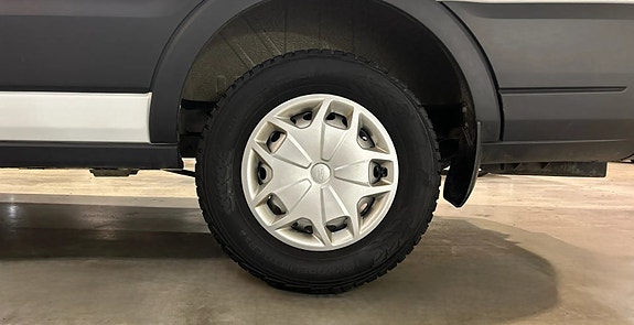 Ford Transit 11 of 30