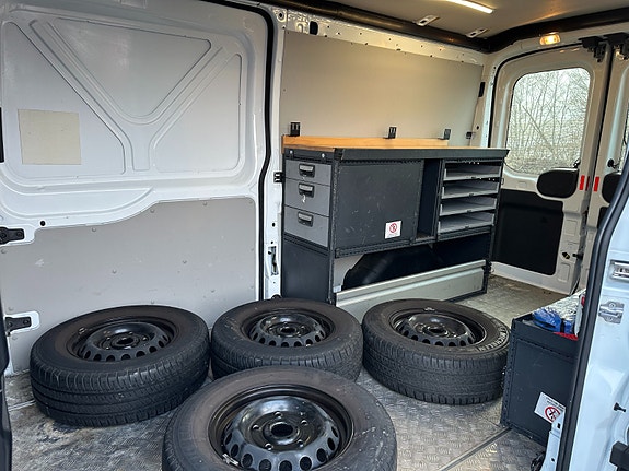 Ford Transit 18 of 30
