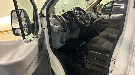 Ford Transit 5 of 30
