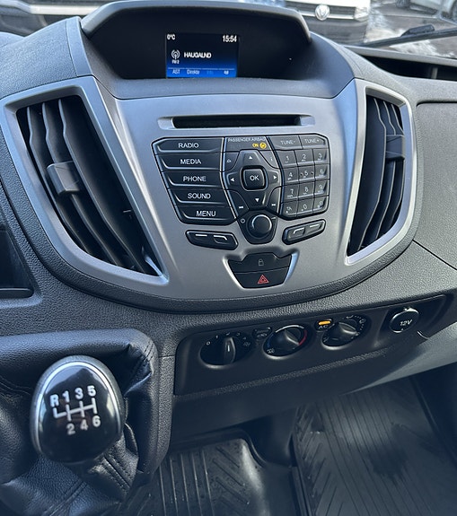 Ford Transit 13 of 30