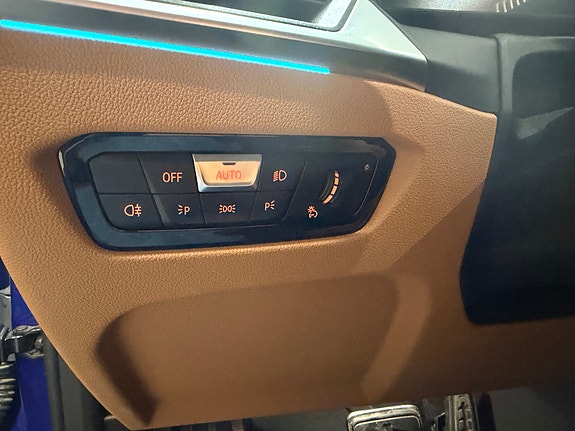 BMW i4 12 of 24
