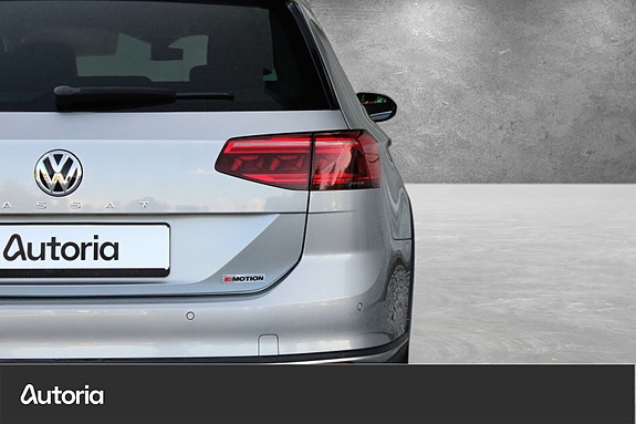 Volkswagen Passat Alltrack 6 of 24