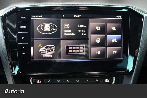 Volkswagen Passat Alltrack 16 of 24