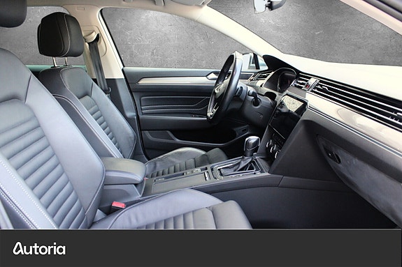 Volkswagen Passat Alltrack 20 of 24