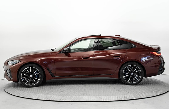 BMW i4 7 of 30