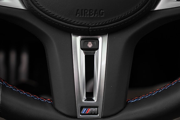 BMW i4 20 of 30